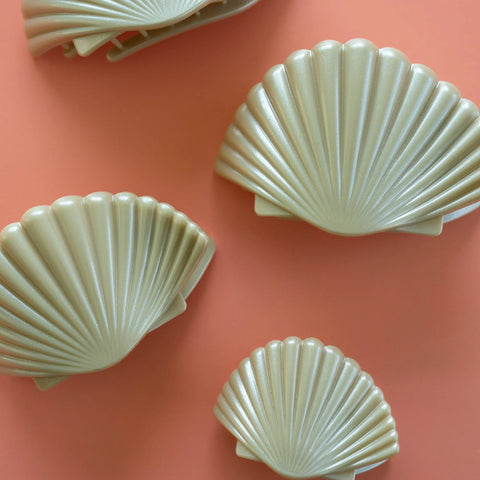 Shimmering Shell Medium Flat Hair Clip