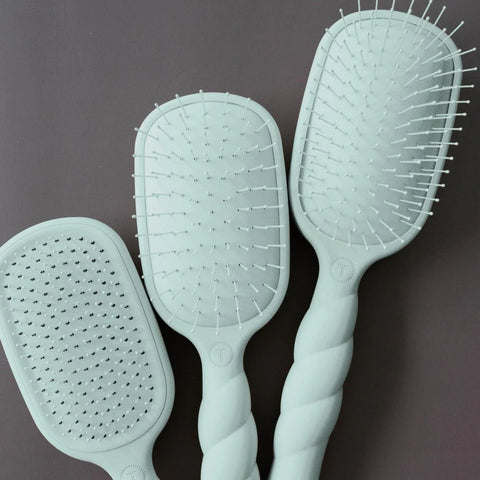 Detangler Hair Brush for Medium Hair – Blue